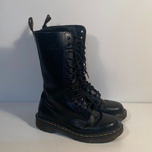 Dr Martens (1914) Black Leather 14 Eye Combat Boots Women Size 6 us